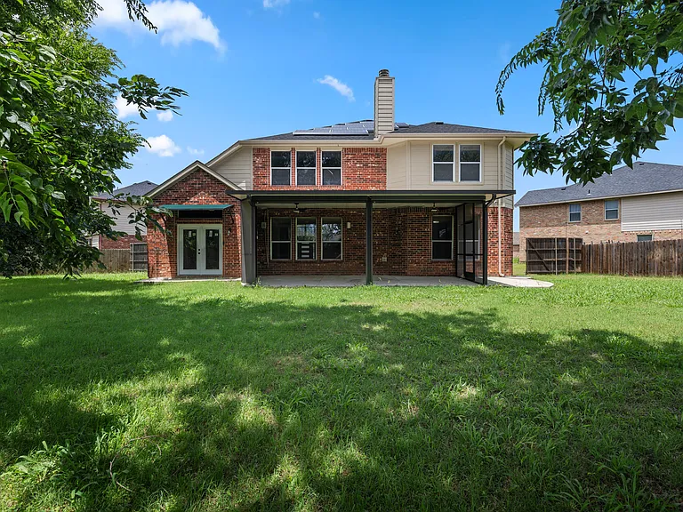 2318 Hillgrove Ct — Photo 44