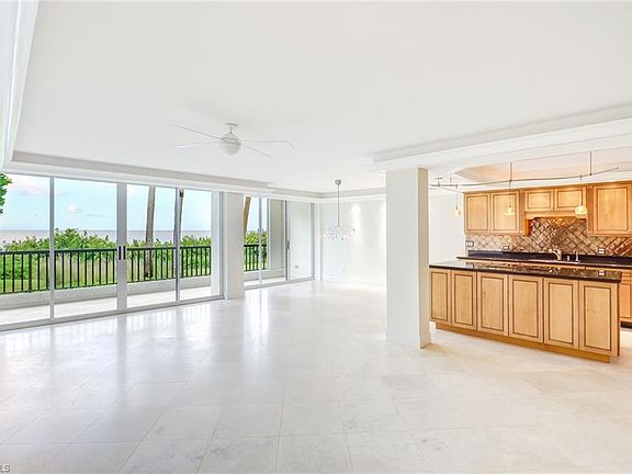3rd image of 2394 Gulf Shore Blvd N #103
