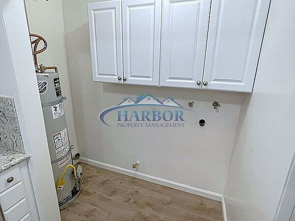 4th image of 1158 W 22nd St APT 2
