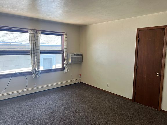 5th image of 217 S Summit Ave APT 2