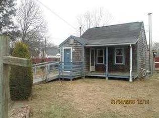 89 Nausauket Rd, Warwick, RI 02886