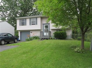 8121 Navona Ln, Clay, NY 13041