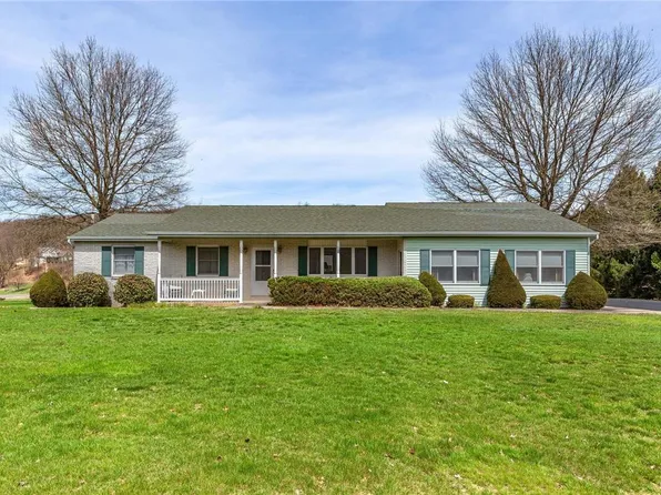 6 Murray Meadows Ln, Ringtown, PA 17967