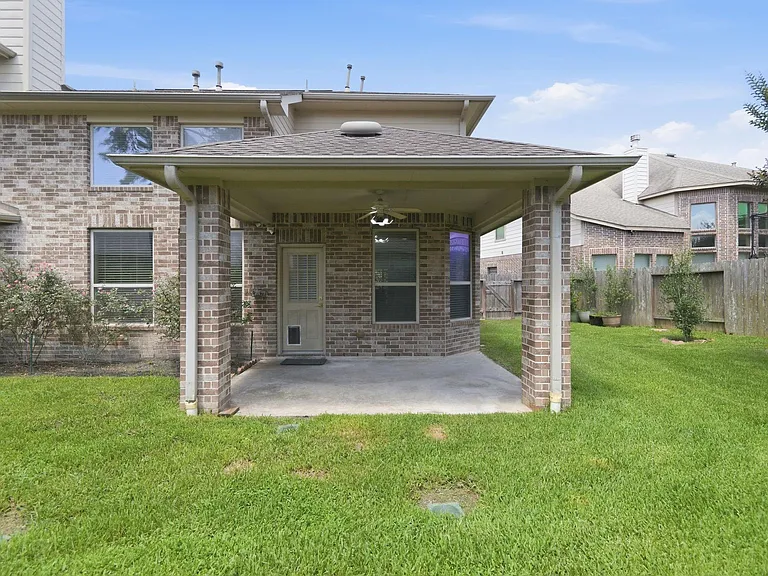 14535 Mountain Cliff Ln — Photo 30