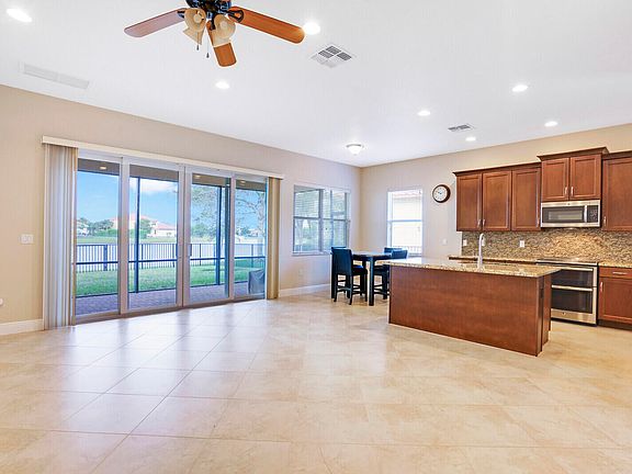 5th image of 2906 Bellarosa Circle
