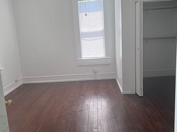 4th image of 118 E Leona St #A