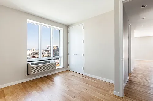 314 52nd St Photo 1