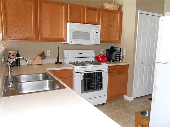 4th image of 897 Flagstone Dr