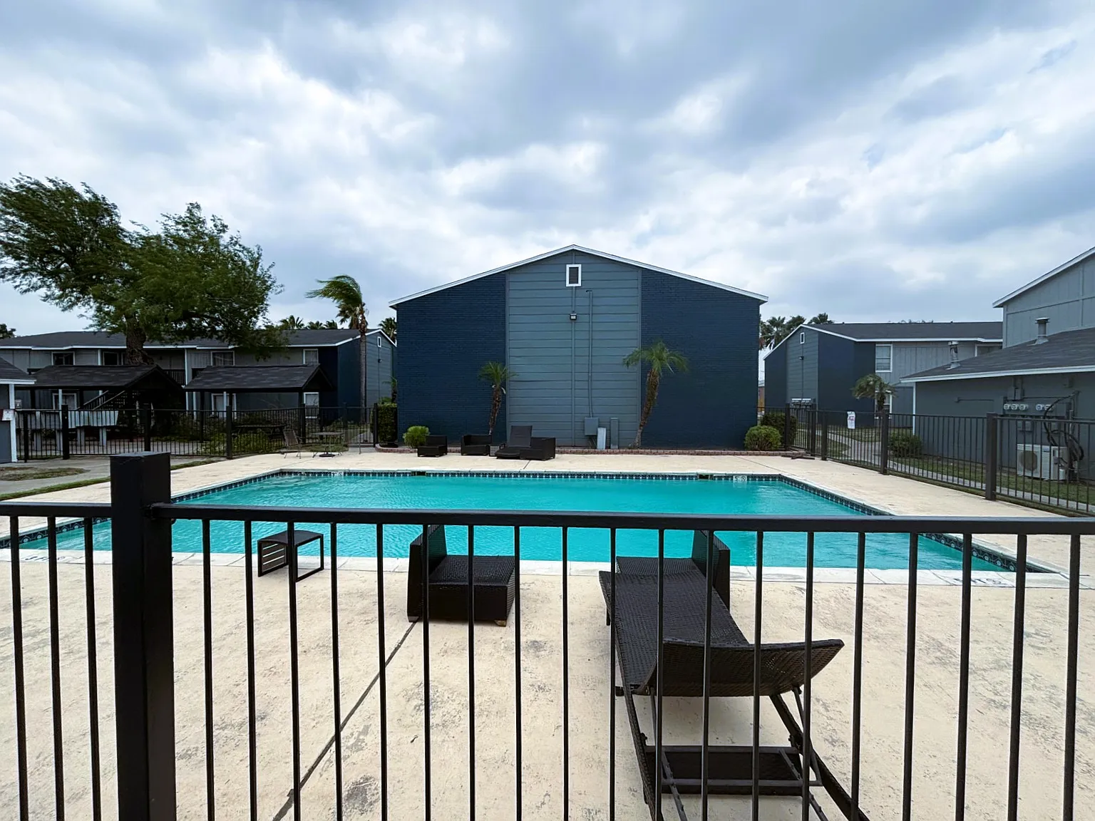 Edinburg Place Apartments - 0604 — Photo 2