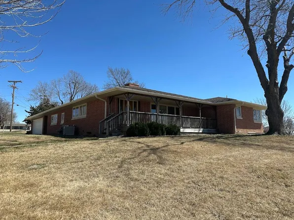 708 Sunset Dr, Deshler, NE 68340