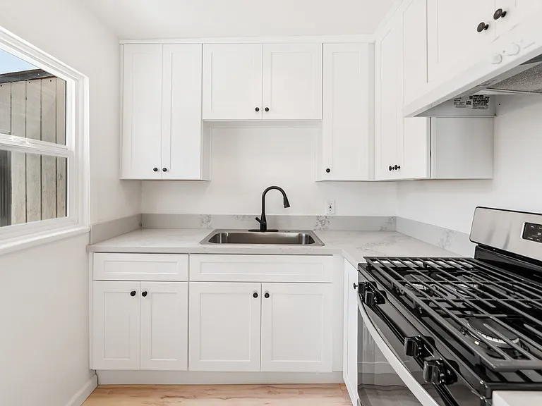 3340 Island Ave #A — Photo 3