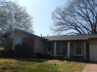 11615 Mehl Ave, Florissant, MO 63033
