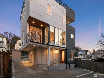 814 14th Avenue #C, Seattle, WA, 98122