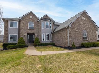 963 Lancaster St, Lapeer, MI