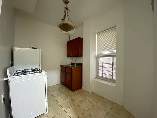 Rented by Taichi Fudosan | media 5