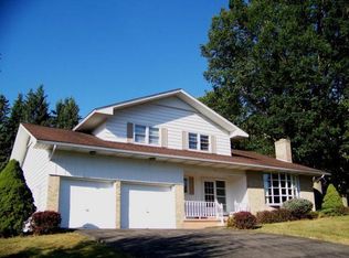 72 Columbine Dr, Binghamton, NY 13901