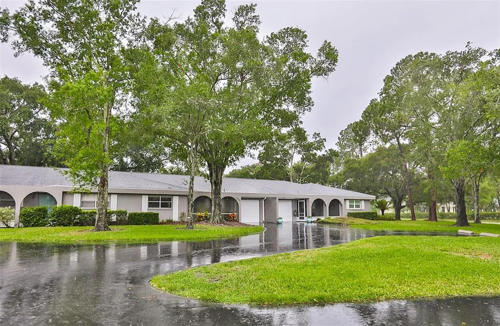2 bed, 2.0 bath, 1390 sqft, $2,095 — Photo 1