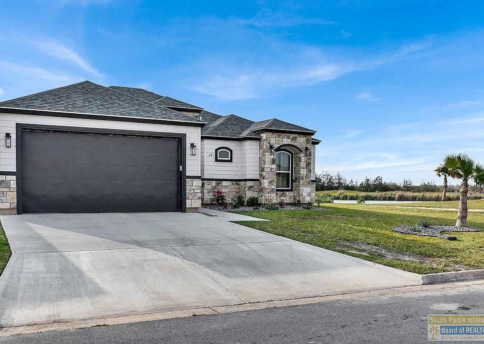 1st image of 26 Valdarama Dr