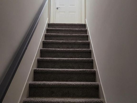 3rd image of 517 Salem Ave APT B