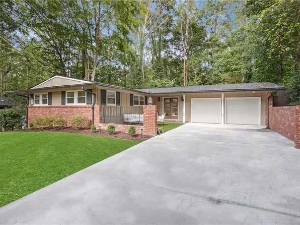 1572 Bubbling Creek Rd, Atlanta, GA 30319