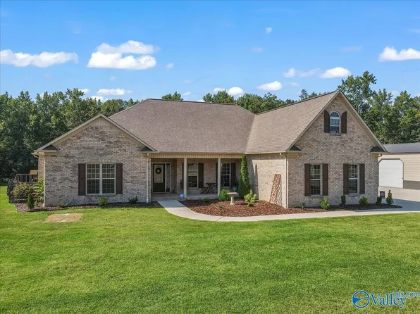 28352 Thach Rd, Athens, AL 35613
