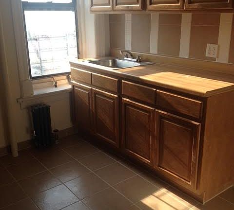 3rd image of 151 Bruckner Blvd APT D2