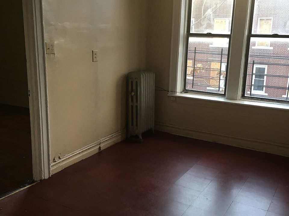 2nd image of 412 Atkins Ave