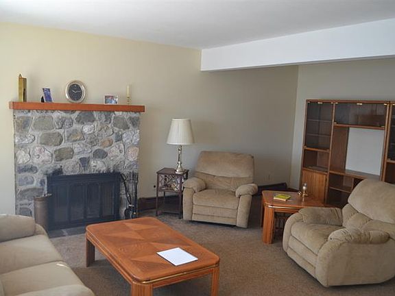 2nd image of 53 Zinnia Dr