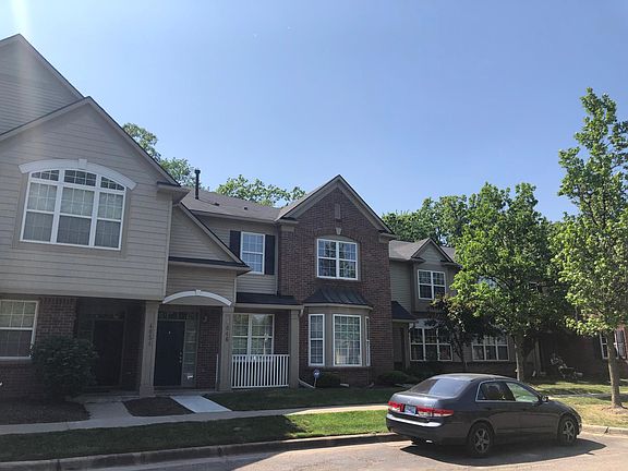 2nd image of 4046 Norwich Dr #11