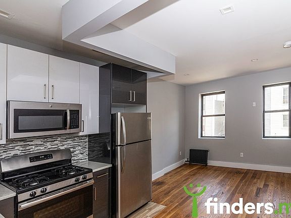 2nd image of 510 Jackson Ave #23R