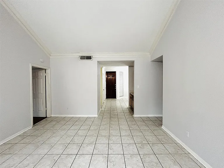 5200 Weslayan St #311 — Photo 9