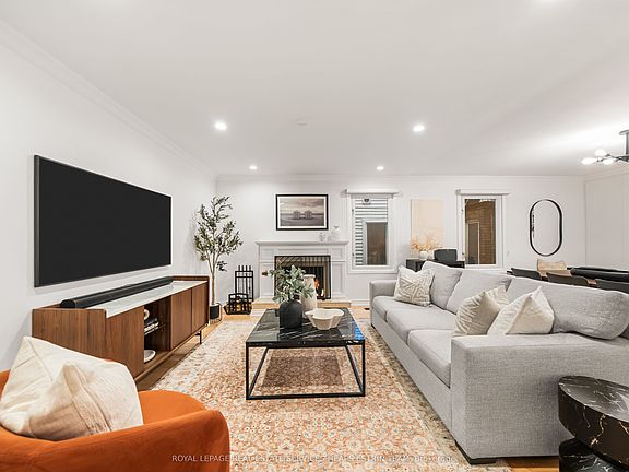 4th image of 515 Soudan Ave