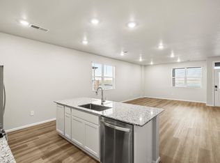 795 N Tibet St, Aurora, CO 80018