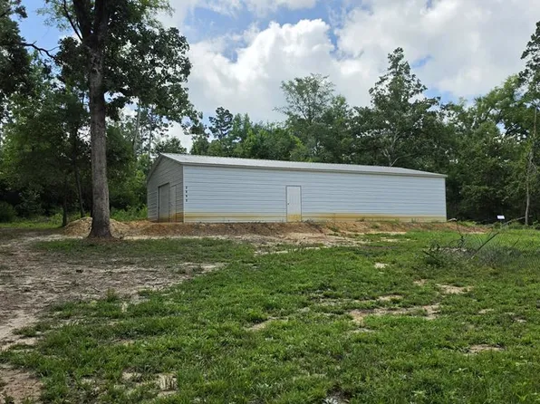 2893 County Road 182, Garrison, TX 75946