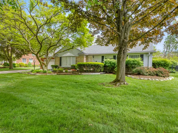 539 Crescent Dr, Dearborn, MI 48124