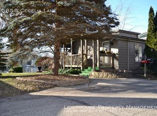 16858 Cecelia Ln, Spring Lake, MI 49456