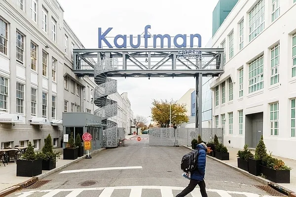 Rented by MNS | media 19