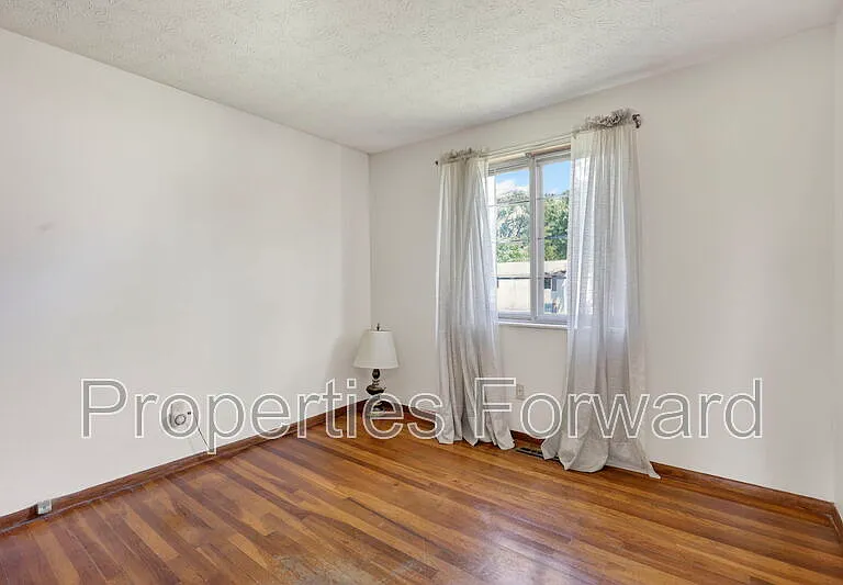 873 Allison Dr — Photo 20