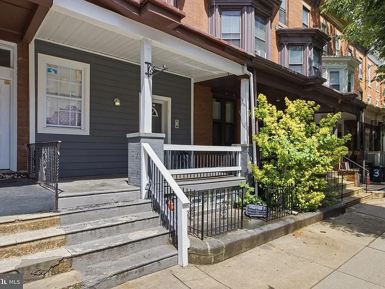2238 N Park Ave #B — Photo 18