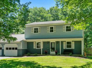 4 Brookline Dr, Clifton Park, NY 12065