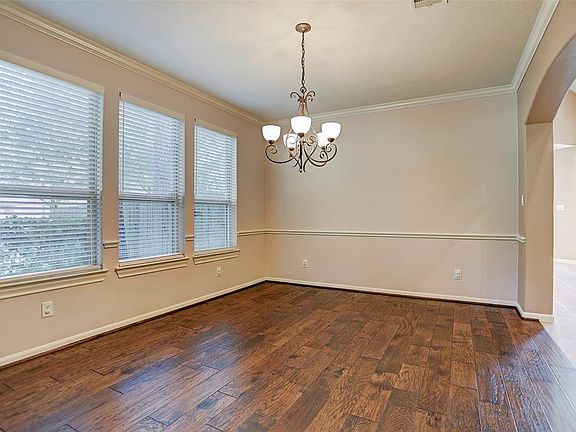 5th image of 20978 Annendale Cir