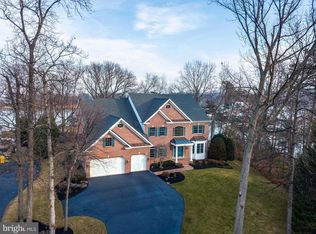 7673 Colonial Beach Rd, Pasadena, MD 21122