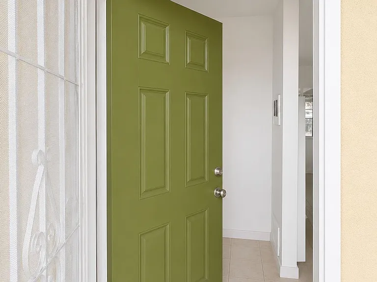1693 N Mollison Ave — Photo 2