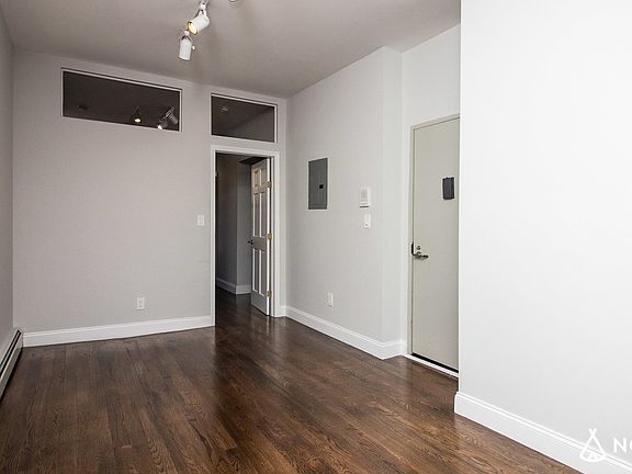 5th image of 296 Stanhope St #L2