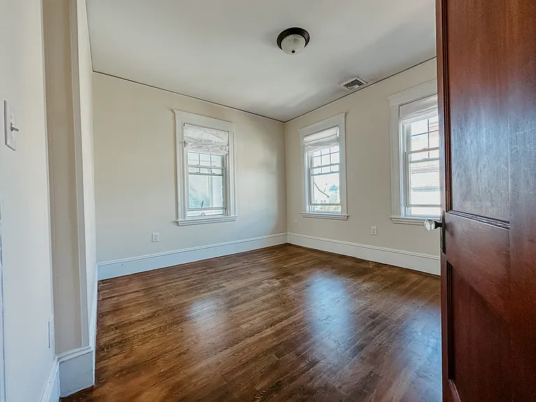 34 Brooksdale Rd #2 — Photo 11