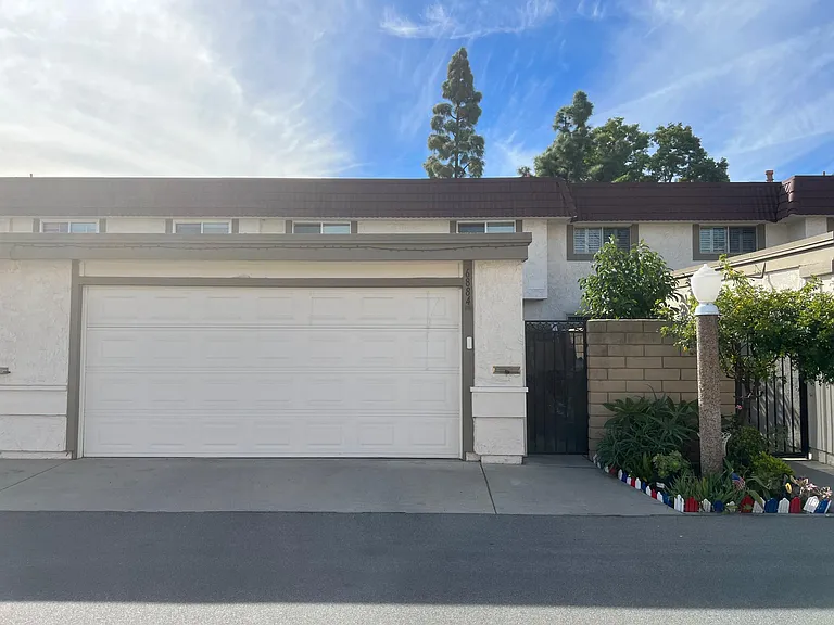 6884 Fogo Way — Photo 2
