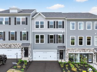 116 River Ridge Dr, Coraopolis, PA 15108