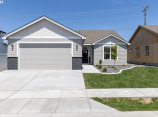 863 E Autumn Ave, Hermiston, OR 97838
