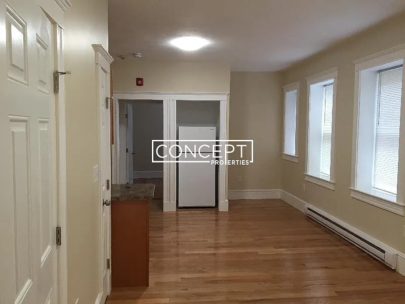 Building Photo - 887 Huntington Ave #6