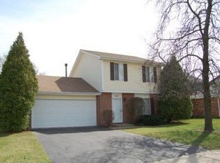 1212 Needham Rd, Naperville, IL 60563